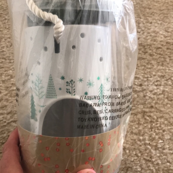 🎄NWT! YANKEE CANDLE LUMINARY TEA LIGHT HOLDER & 4 TEA LIGHTS🎄 - Picture 3 of 6